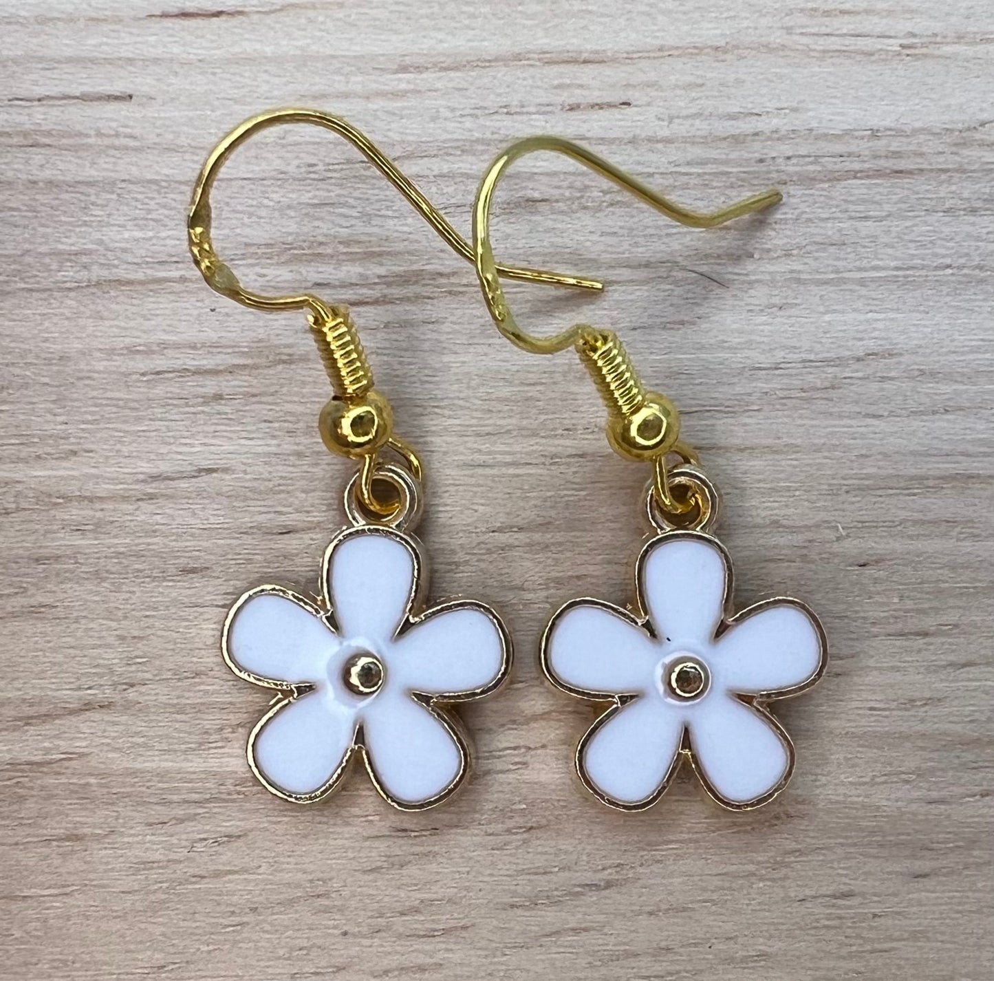 White Daisy Earrings