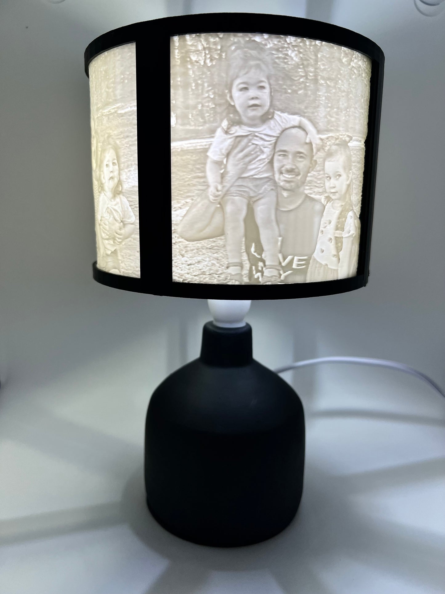 Black Round Photo Lamp